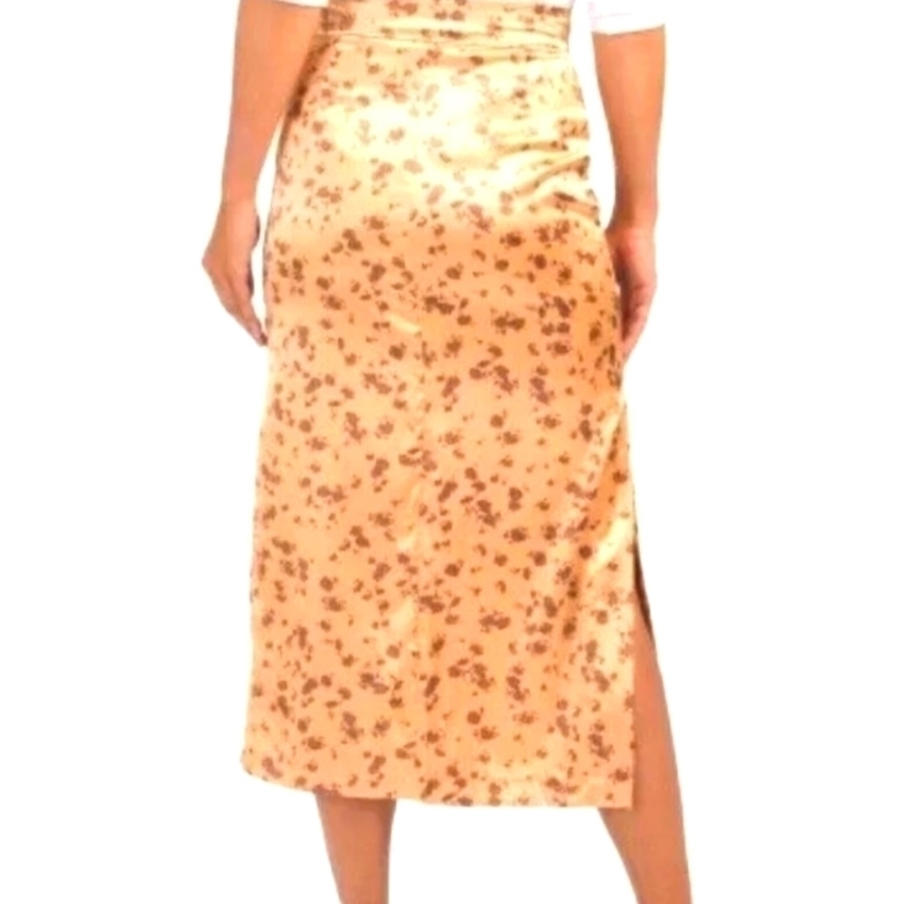 𝅺ZARA Skirt Large 😍 - Picture 3 of 13